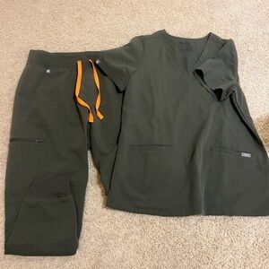 Figs Navy Green Scrub Set